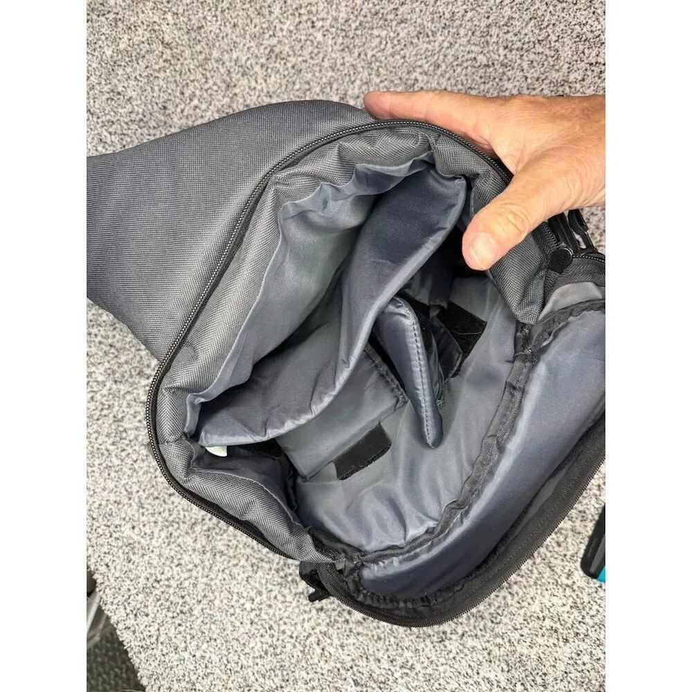 Tamrac Velocity 7z Pro Camera Sling Pack Gray for DSLR/SLR​